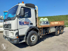 Camion plateau Volvo FM 380