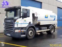 Camion cisterna Scania P 230