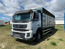 Camion bétaillère bovins Volvo FMX 460