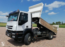 Kamion Iveco Trakker 330 dvojitá korba použitý