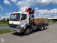 Camion cassone Mercedes Axor
