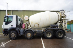 Kamion beton frézovací stroj / míchačka Iveco Trakker 410