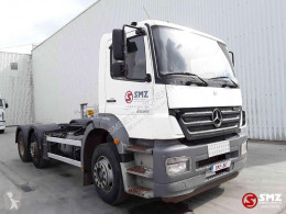 MercedesAxor2528