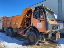 Lastbil Mercedes SK 2629 AK vagn för stengrundsläggning skadad