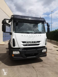 Camión Iveco Eurocargo 140 E 18 chasis usado