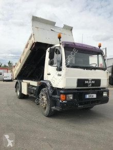 Lastbil dubbel vagn MAN 18.224