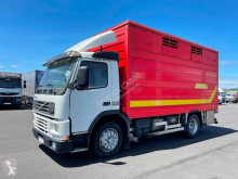 Volvo FM7 250 truck used livestock trailer