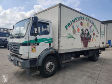 Camion fourgon Mercedes 1824