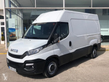 Veículo utilitário Iveco 35S16V 10.8m3 furgão comercial usado