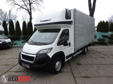 Camion Peugeot cu prelata si obloane second-hand