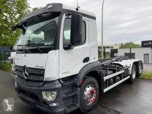 Camión Gancho portacontenedor Mercedes Antos 2543