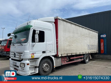Vrachtwagen Schuifzeilen Mercedes Actros 1832