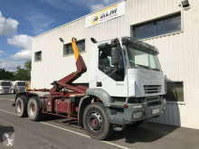 Lastbil polyvagn Iveco Trakker AD 260 T 38