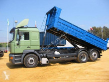 Camion benne MAN