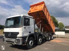 Самосвал Mercedes