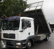 Camion benne MAN