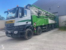 Teherautó Mercedes Arocs 4751 használt betonpumpa