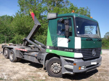 Грузовик мультилифт Mercedes