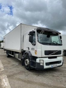 Volvo box truck FE 320