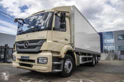 Mercedes furgon teherautó Axor