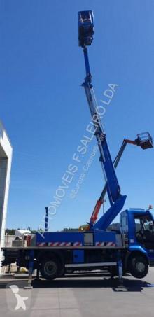 Camion nacelle télescopique Renault Midlum 180 DCI