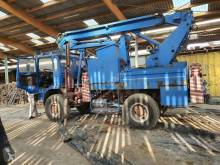 Camion Renault piattaforma aerea usato