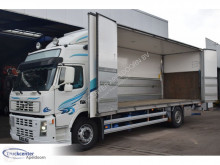 Camion Volvo FM 370 furgone usato