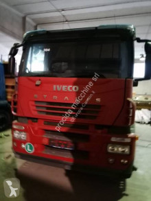 Camion Iveco Stralis AD 260 S 31 Y/P trasporto macchinari usato