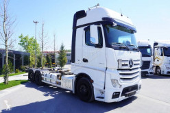 Camión BDF Mercedes Actros 2548