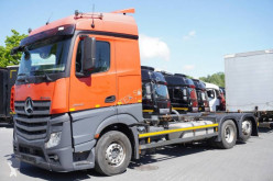 Camion Mercedes Actros 2542 BDF usato