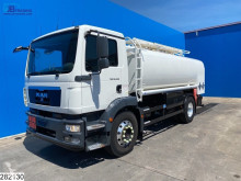 Camion citerne produits chimiques MAN TGM