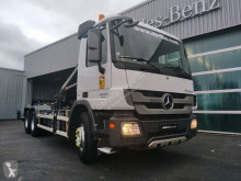 Camión Gancho portacontenedor Mercedes Actros 2641
