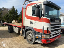 Camión caja abierta transporta paja Scania R124 470