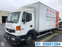 Camion Nissan Atleon 56.15 furgone incidentato