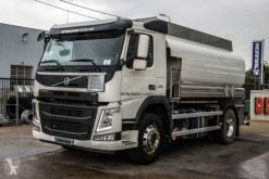 Camion cisterna idrocarburi Volvo FM 330