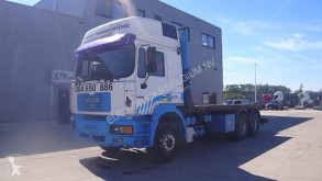 Camion MAN 26.464 cassone usato