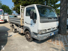 Utilitaire benne tri-benne Nissan Cabstar 120.35