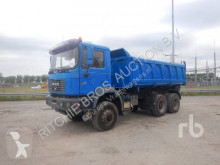 Camion benne MAN 33.414