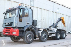 Camión Iveco Trakker 340 T 45 Gancho portacontenedor usado