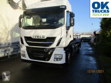 Camión Iveco 260S46 Gancho portacontenedor usado
