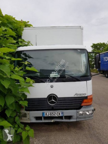 Camión furgón Mercedes Atego 815
