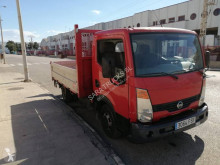 Camion Nissan Cabstar cassone usato