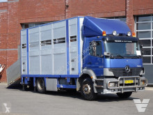 Camion bétaillère bovins Mercedes Atego 1823