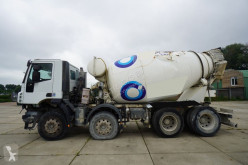 Iveco betonkeverő beton teherautó Trakker 410