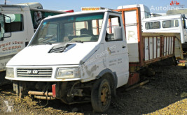 Camion plateau Iveco 3581