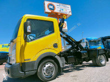 Camião Nissan NT 400 32.13 poli-basculante usado