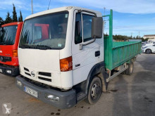 Camion Nissan Atleon platformă standard second-hand