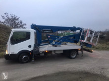 Kamión Nissan Cabstar 35.11 4x2 mit 21 m Gelenkarbeitsbühne vysokozdvižná plošina ojazdený