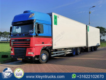 Camión remolque DAF XF105 frigorífico mono temperatura usado
