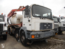 Camion MAN F2000 35.403 béton malaxeur + pompe accidenté